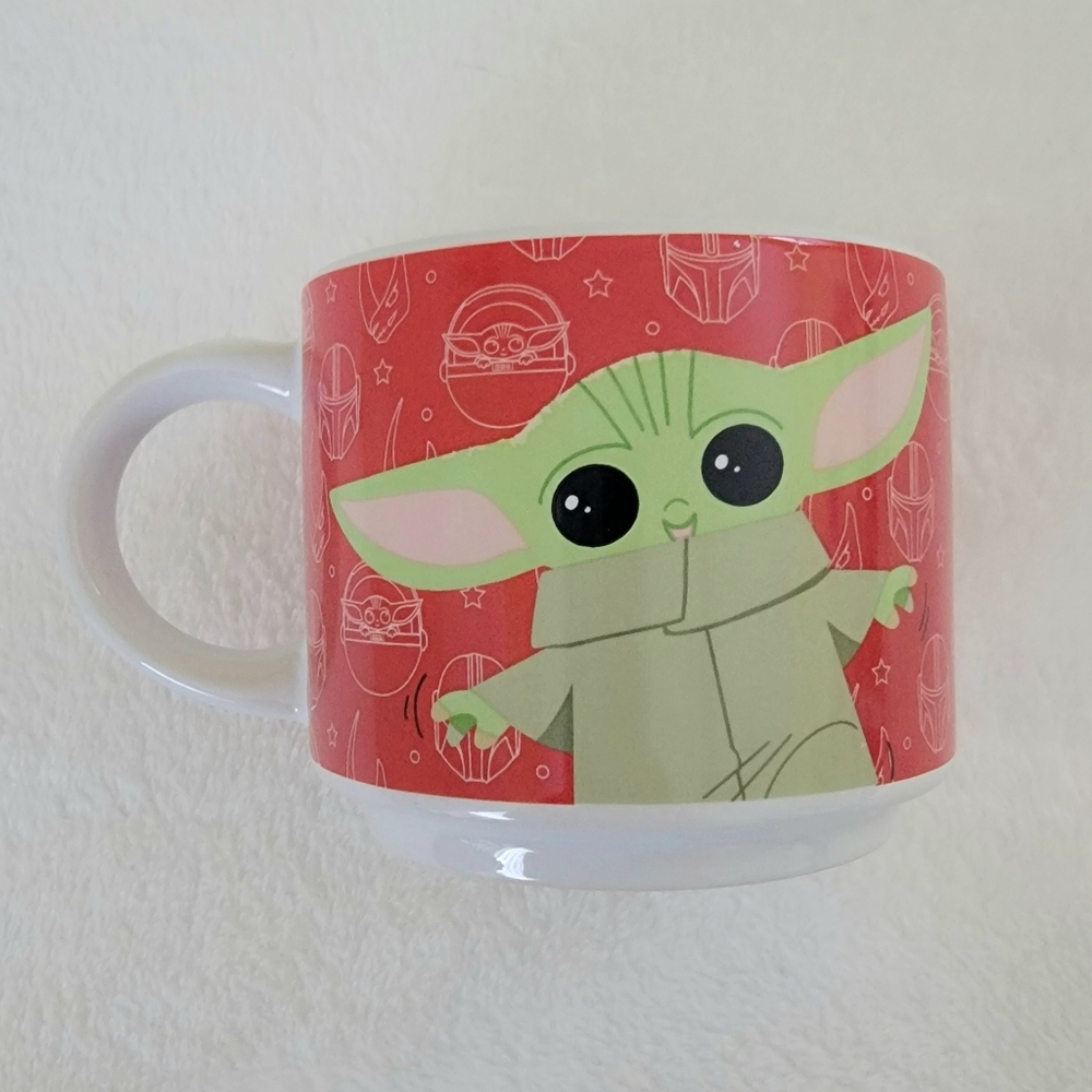 Star Wars Ceramic 14oz Red Gorogu (Baby Yoda) Coffee Mug. 